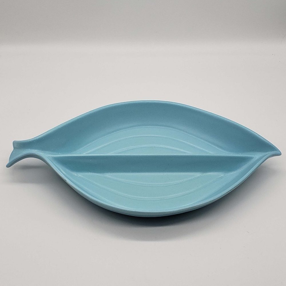 Vtg MCM USA California Pottery Blue Fish Leaf shap - Picture 2 of 4